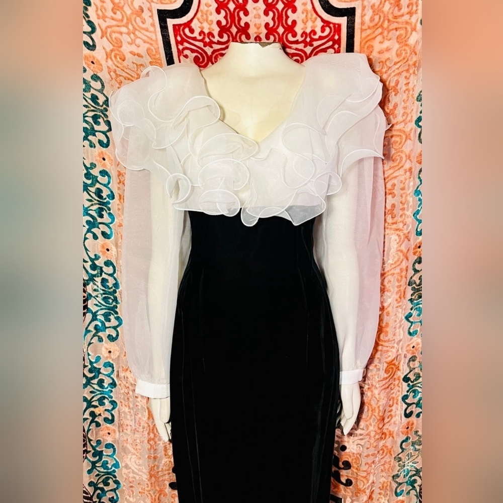 Positively Ellyn Ruffle Vintage Pencil Skirt Dress (RePosh) Size 4/6